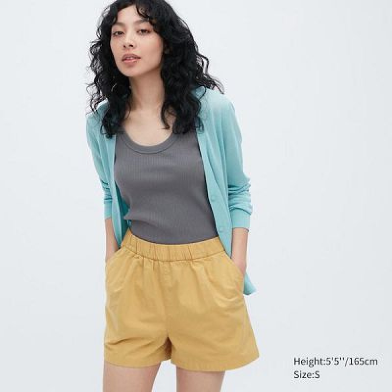 Uniqlo Cotton Easy Shorts Dam Gula | 7401448