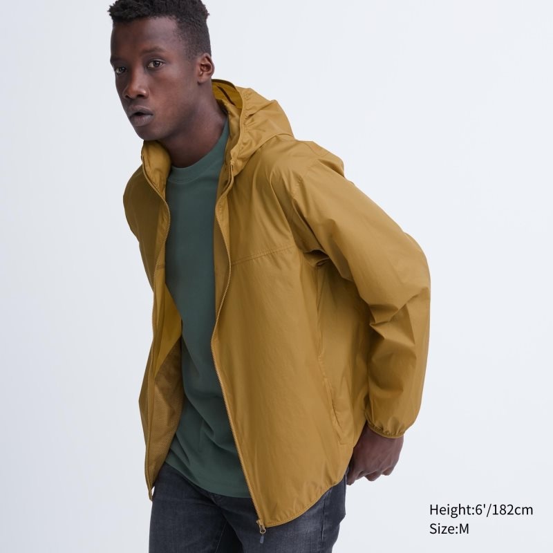 Uniqlo Pocketable Uv Protection 3d Cut Parka Herr Gula | 8750977